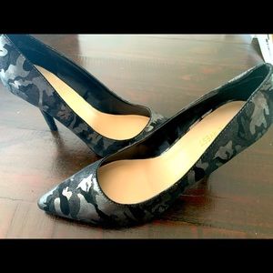Nine West Camo heels